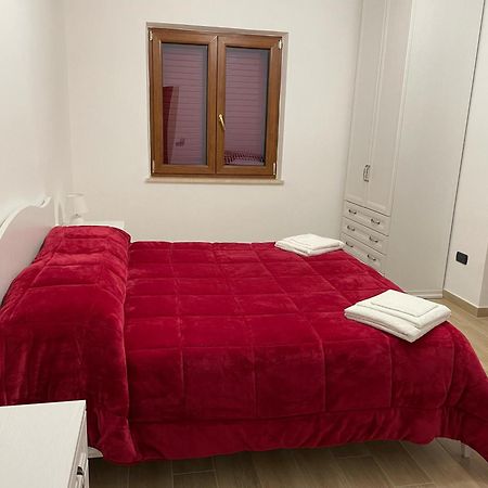 Marta'S Apartment Рокказаро Экстерьер фото