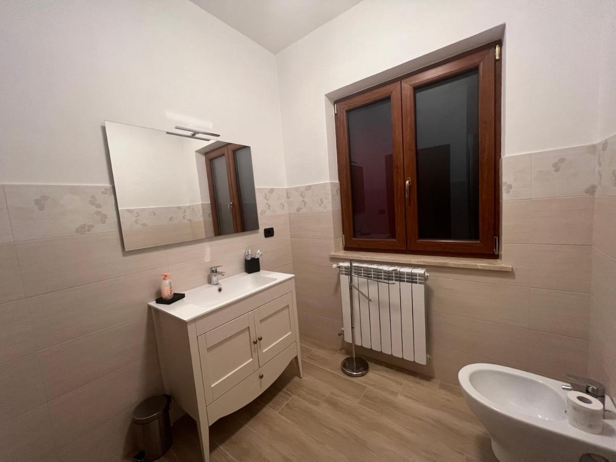 Marta'S Apartment Рокказаро Экстерьер фото